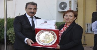 46 Yıllık Öğretmen Gkvli Gülistan Salıcı Emekliye Ayrıldı