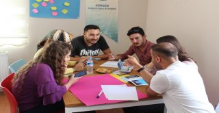 Proje Yazma Okulu İlk Mezunlarını Verdi