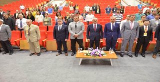 14 Yaşındaki Katılımcı Sempozyum Da İlgi Odağı Oldu