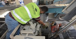 Araçların Bakımı Seyitgazi Belediyesi Atölyelerinde