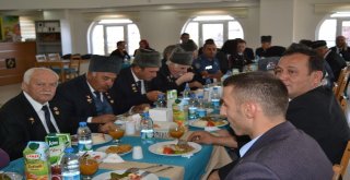 Başkan Bozkurttan Gaziler Onuruna Yemek