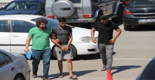 Uyuşturucu Satan Genç Tutuklandı