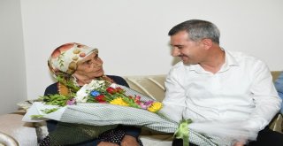 Yeşilyurt Belediyesi Evi Yanan Aileyi Yeni Evine Kavuşturdu