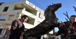 Hurdadan Yapılan At Ve Geyik Heykeli Başkentte Görücüye Çıkıyor