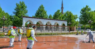 İBADETE AÇILACAK CAMİLERDE TEMİZLİK VE DEZENFEKSİYON