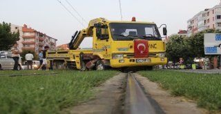 U Dönüşü Yapmak İsteyen Kurtarıcı, Tramvay Seferlerini 1 Saat Aksattı