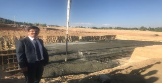 Başkalede Yarı Olimpik Havuzun İnşaat Yapımı Hızla Sürüyor