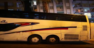 Kuşadasında Turist Otobüsüne Molotoflu Saldırı