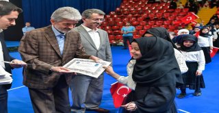 Başkan Tunadan Kuran-I Kerim Öğrenen Çocuklara Sertifika