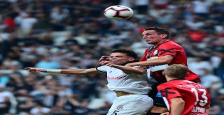 Uefa Avrupa Ligi: Beşiktaş: 1 - Lask Linz: 0 (İlk Yarı)