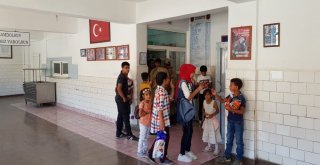 Miniklerden Mehmetçiğe Anlamlı Ziyaret