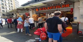 Vatandaşlar Bayramda Taksime Akın Etti