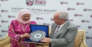 Erzurum Teknik Üniversitesi Rektörü Prof. Dr. Muammer Yaylalının Malezya Putra Üniversitesi Ziyareti