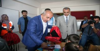 Kiliste Öğrencilere Kırtasiye Malzemesi Dağıtıldı