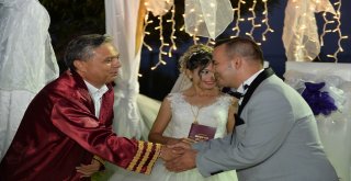 Mutluluğa Engelsiz Kafede Evet Dediler