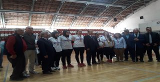 Yenimahallenin Bayan Goalball Takımı Şov Yaptı