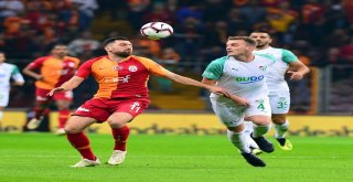 Spor Toto Süper Lig: Galatasaray: 0 - Bursaspor: 0 (Maç Devam Ediyor)