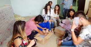 Sosyal Medyada Tanıştılar, Çocuklar İçin Kalem Topladılar