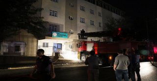 Diyarbakırda Kız Öğrenci Yurdunda Yangın