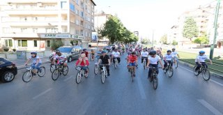 Belediye Başkanı Tahmazoğlundan Bisiklet Turu
