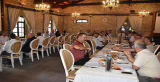 Kaymakam Çorumluoğluna Veda Yemeği