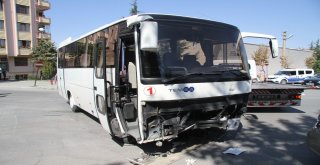 Trafik Kazası Sonrası Can Pazarı: 9 Yaralı