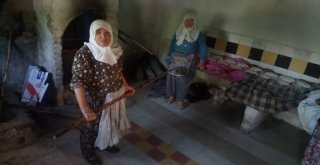 (Özel) Köylüler İmece Usulü Külliye Yapıyor