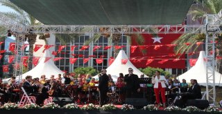İzmirde 9 Eylül Coşkusu