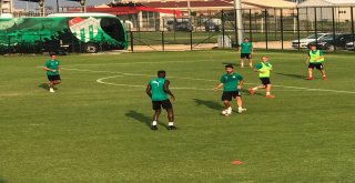 Bursaspor Günü Çift İdman İle Tamamladı