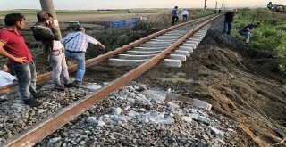 Trende Kapasitesinin Üzerinde Yolcu Varmış