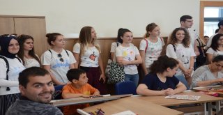 Sgm, Yurt Dışından Gelen Öğrencileri Ağırladı