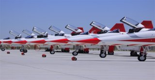 Türk Yıldızları Edremit Semalarında Uçacak