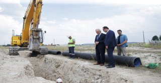 Başkan Saraçoğlu, Kanalizasyon Çalışmalarını Yerinde İnceledi