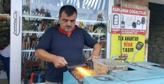 (Özel Haber)  Bıçakçılardan Uyarı: Kurbanı Tek Bıçakla Kesmeyin