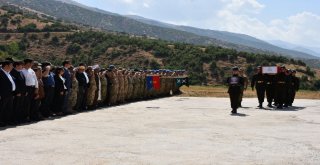 Şehit Demirbaş Son Yolculuğuna Uğurlandı