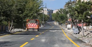 Develide Yol Çalışmaları Sürüyor