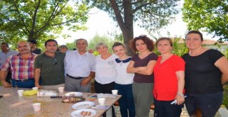 Afadtan Emekli Olan Personele Pasta Sürprizi