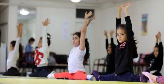 Gaünden Miniklere Jimnastik Eğitimi