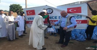 Yerli Düşünce Derneği Kurban Bereketini Kameruna Taşıdı