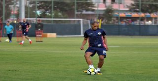 Mesut Bakkal: ”En Büyük Hedefimiz Kaldığımız Yerden Devam Etmek”