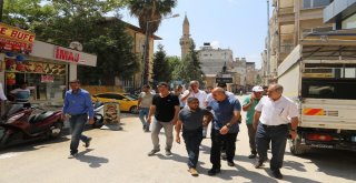 Kaldırım İle Asfalt Çalışmaları Devam Ediyor