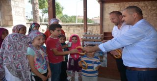 Kuran Kursu Öğrencilerine Simit Ve Ayran