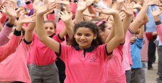 El Yıkamanın Önemini Bin 200 Öğrenci Dans Ederek Gösterdi
