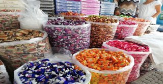 Bayram Şekerleri Tezgahlardaki Yerini Aldı