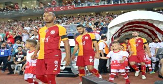 Spor Toto Süper Lig: Antalyaspor: 0 - Galatasaray: 0 (Maç Devam Ediyor)