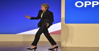 Theresa May, Dansıyla Toplantıya Damga Vurdu