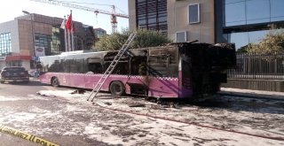 Üsküdarda Servisten Çıkan Belediye Otobüsü Alevlere Teslim Oldu