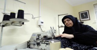 Emekli Oldu, Dikiş Nakış Kursunda Hayallerini Gerçekleştirdi