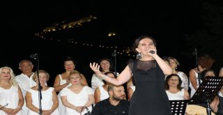 Gazipaşada Türk Sanat Müziği Konseri Büyüledi