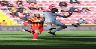 Spor Toto Süper Lig: Kayserispor: 0 - Dg Sivasspor: 0 (İlk Yarı)